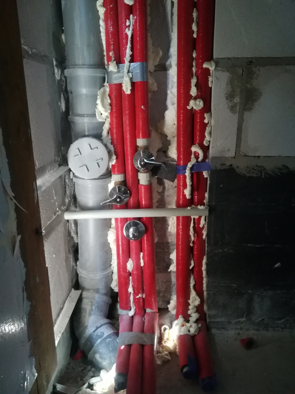 Zdjęcie do wpisu: Hydraulika. Tynki. Posadzki.